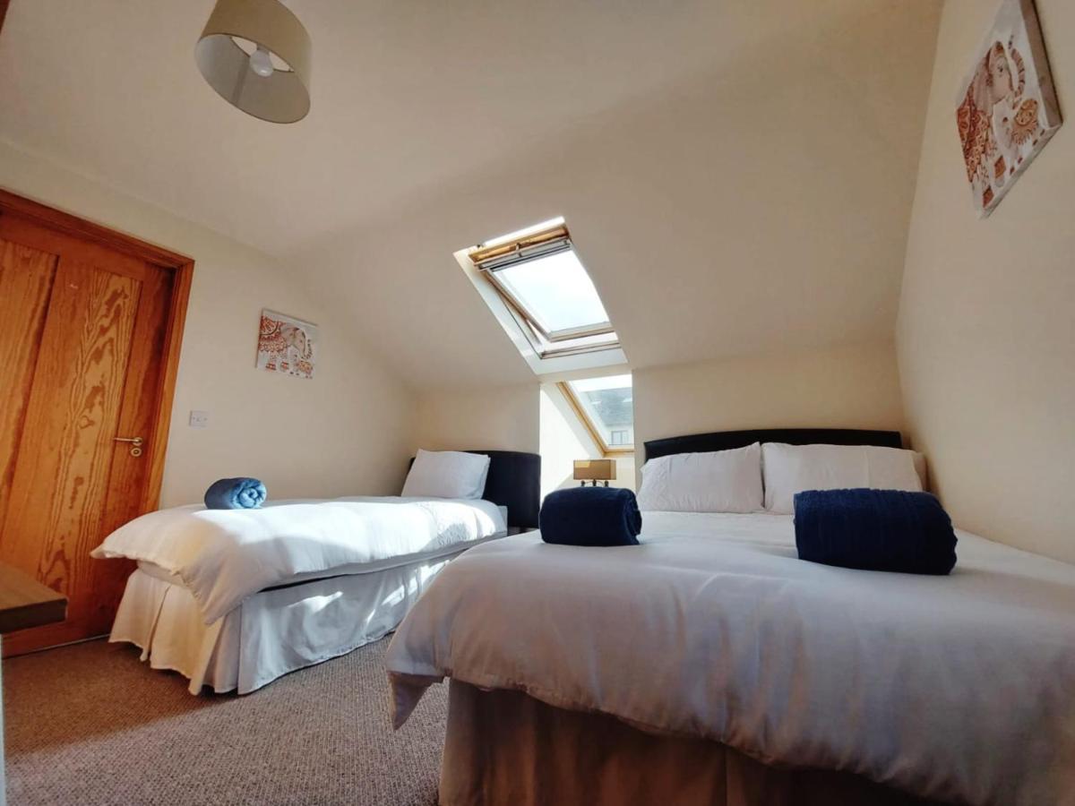 Private Accommodation In House Close To Galway City Buitenkant foto